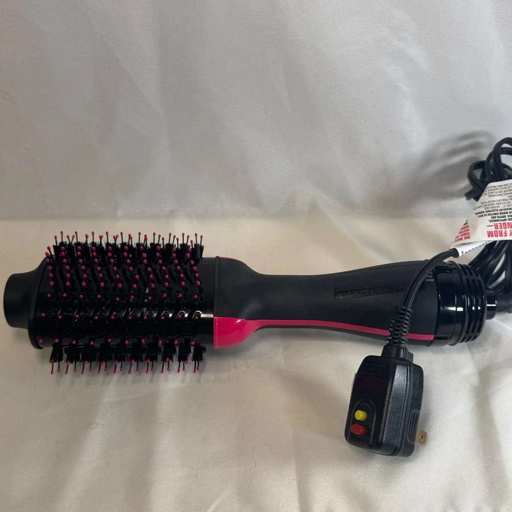 Revlon One-Step Hair Dryer and Volumizer Hot Air Brush Black Pink RVDR5222